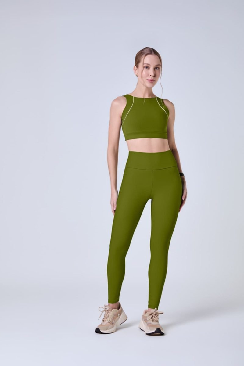 Conjunto fitness feminino da coleção Flair Fitwear